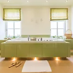 Tides Boutique Hotel 4*
