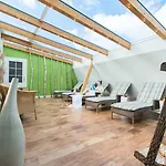 Tides Boutique Hotel Hotel 4*