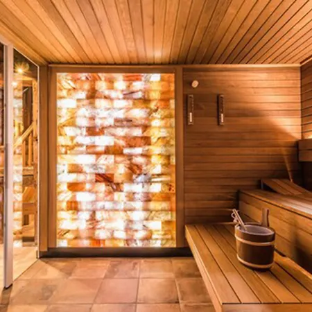 Romantik Reichshof מלון 4*