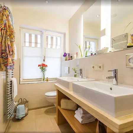 Romantik Reichshof מלון נורדן