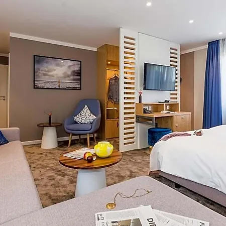 Tides Boutique Hotel