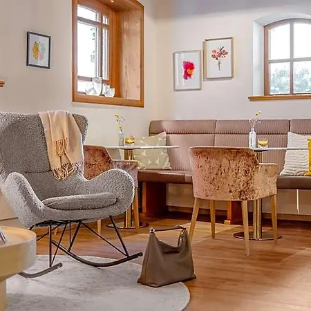 Tides Boutique Hotel Hotel 4*