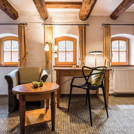 Tides Boutique Hotel - By Romantik