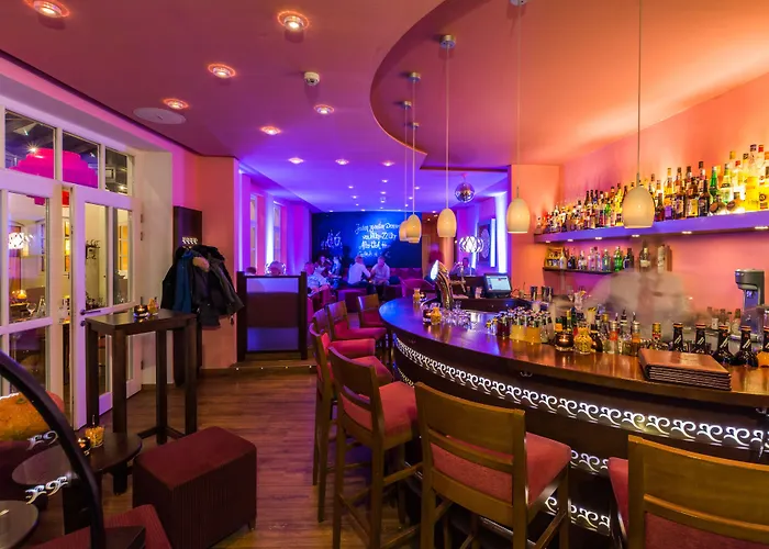 Tides Boutique Hotel Отель