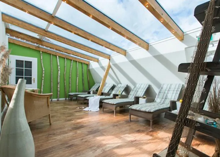 Tides Boutique Hotel Норден