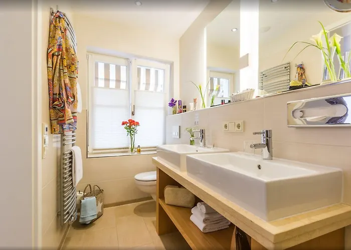Tides Boutique Hotel Отель Норден